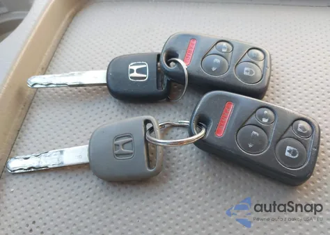 2004 Honda Odyssey Ex z USA, uszkodzony, nr VIN 5FNRL18684B009176